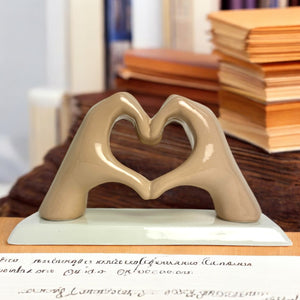 Mani a Cuore Nocciola con base - Siniscalchi Ceramics